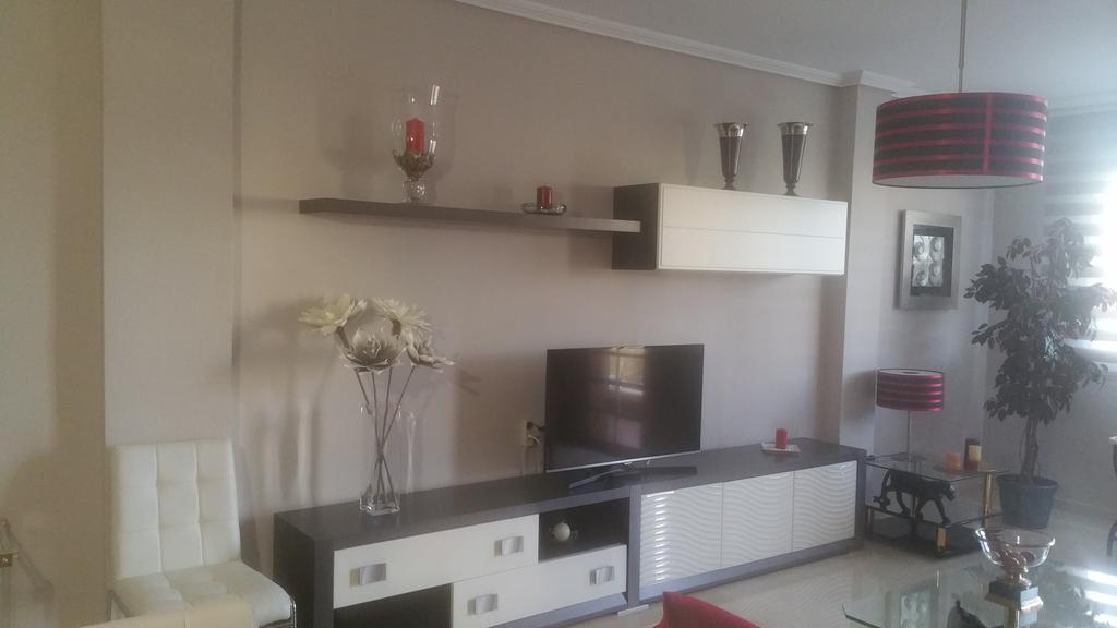 Apartamento Eduardo Dato Sevilla Bagian luar foto