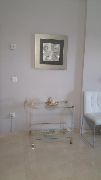 Apartamento Eduardo Dato Sevilla Bagian luar foto