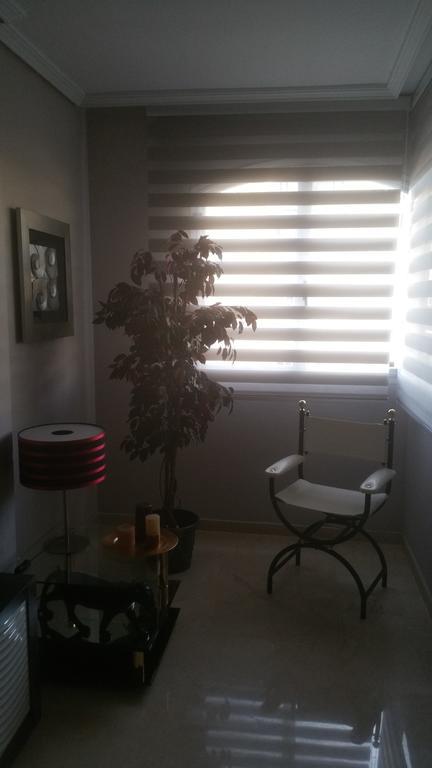Apartamento Eduardo Dato Sevilla Bagian luar foto