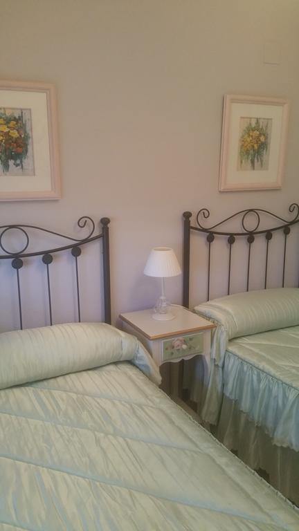 Apartamento Eduardo Dato Sevilla Bagian luar foto